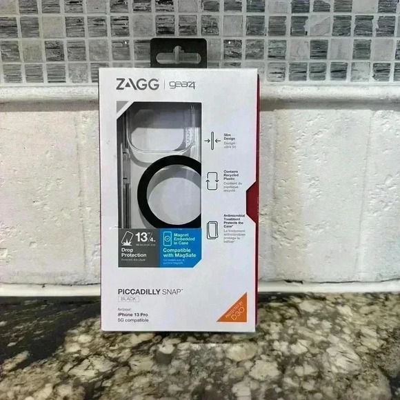 ZAGG GEAR4 PHONE 13 PRO CASE, MagSafe, 6.1 Inch, Black & Clear - Picture 6 of 12